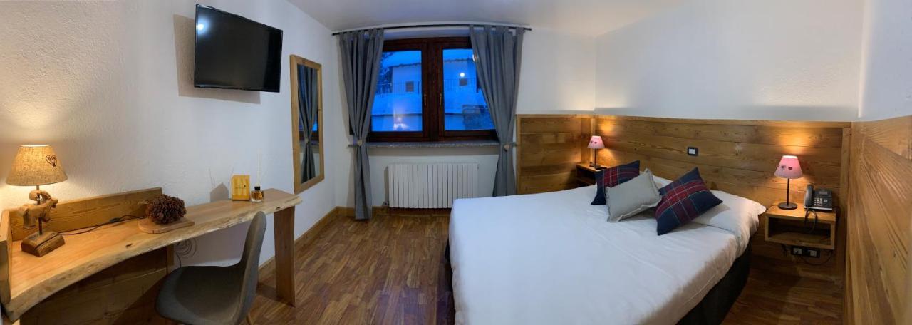 Hotel Coeur Du Village ラ・トゥイール エクステリア 写真