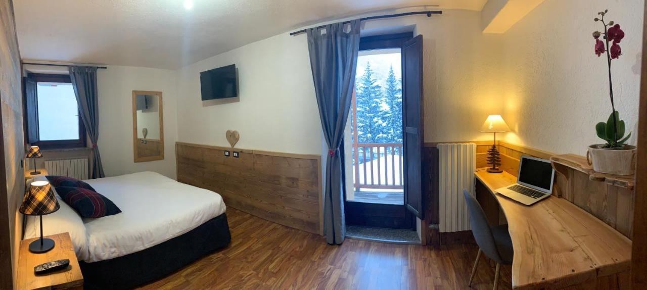 Hotel Coeur Du Village ラ・トゥイール エクステリア 写真