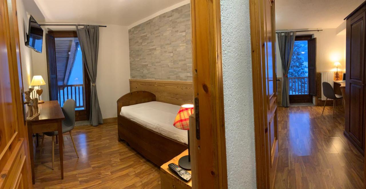 Hotel Coeur Du Village ラ・トゥイール エクステリア 写真