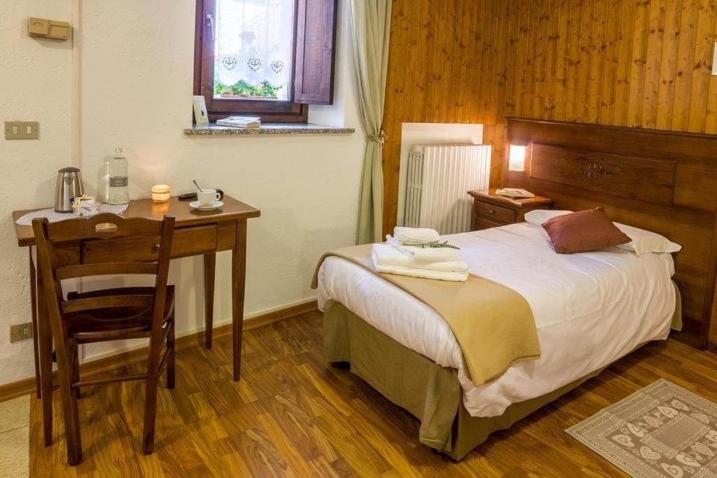 Hotel Coeur Du Village ラ・トゥイール エクステリア 写真