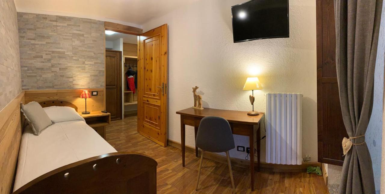 Hotel Coeur Du Village ラ・トゥイール エクステリア 写真