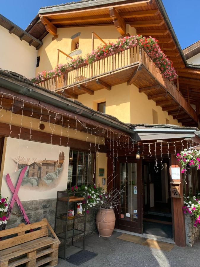 Hotel Coeur Du Village ラ・トゥイール エクステリア 写真