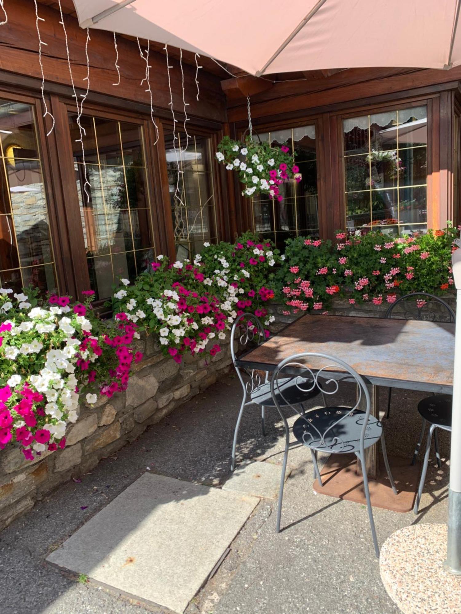Hotel Coeur Du Village ラ・トゥイール エクステリア 写真
