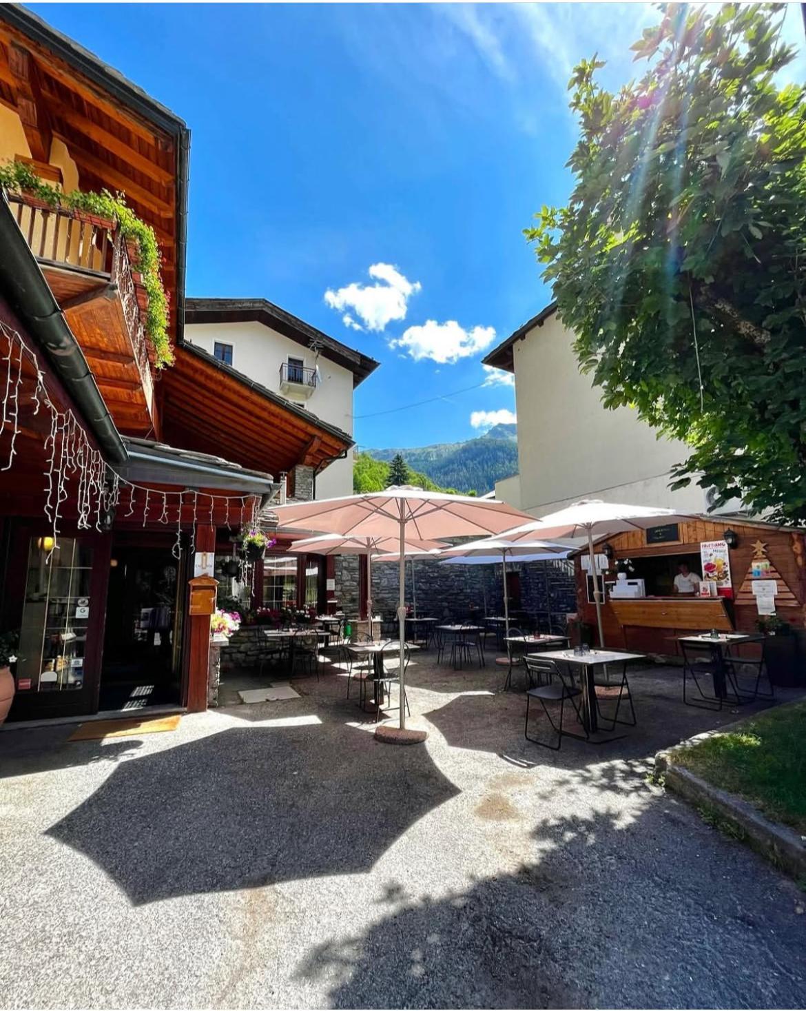 Hotel Coeur Du Village ラ・トゥイール エクステリア 写真